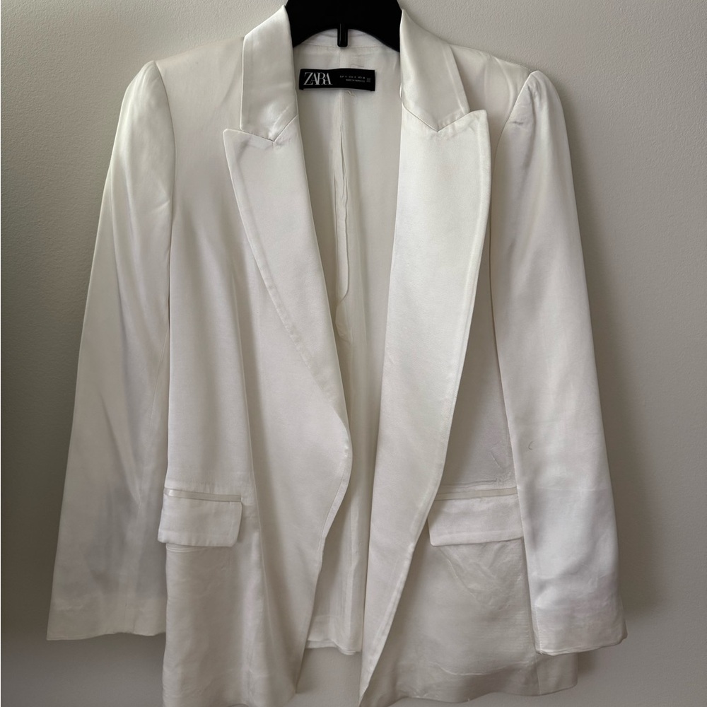 Zara Women's Elegant White Blazer